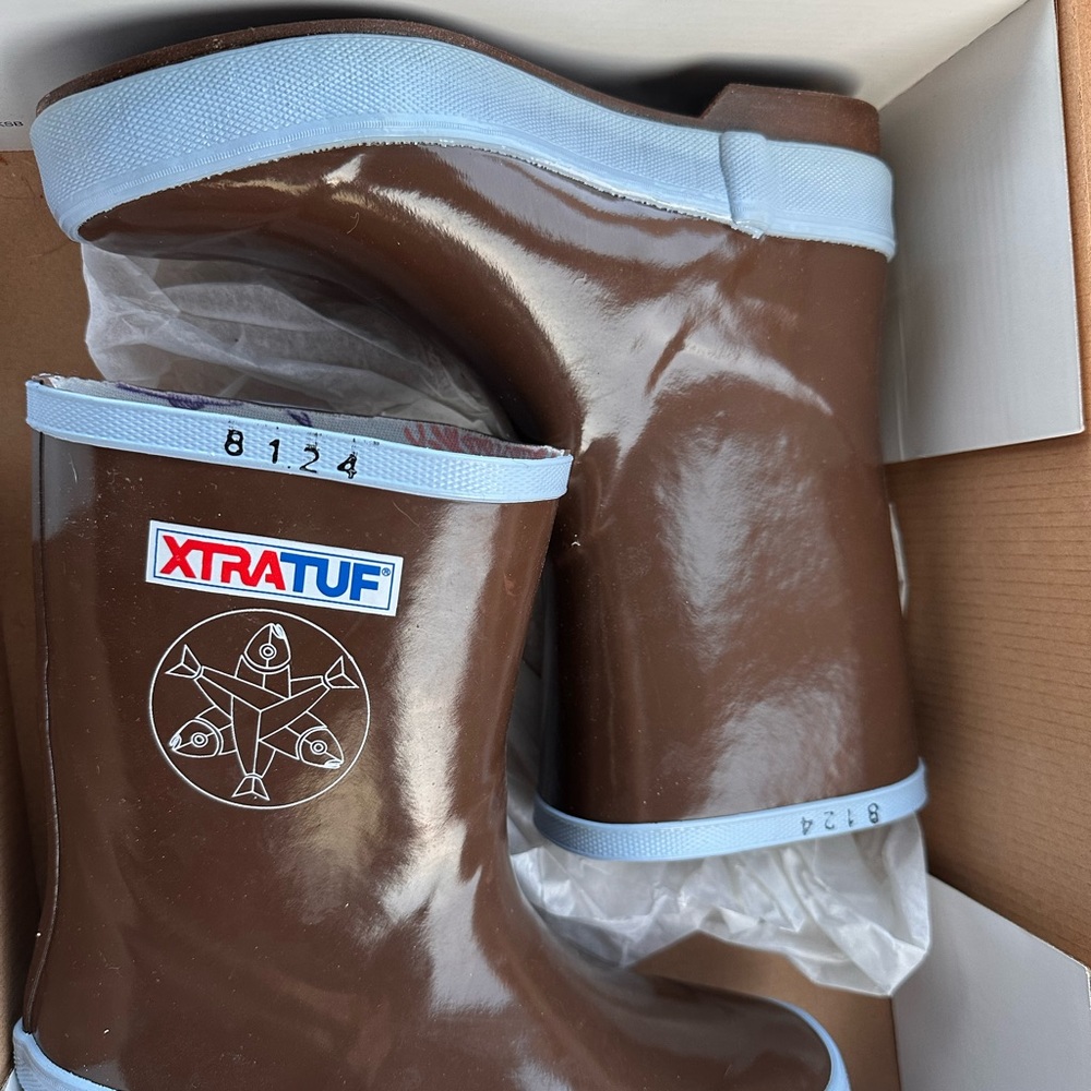 Xtratuf Youth boots - Salmon Sister design (*discontinued!*)
